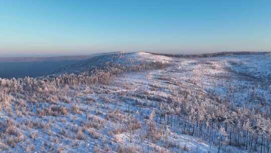 大兴安岭冬季雾凇雪景风光