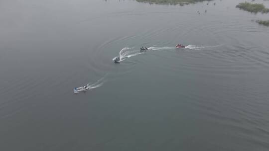 4k w1 山间湖泊水上救援艇滑行白天航拍视频素材模板下载