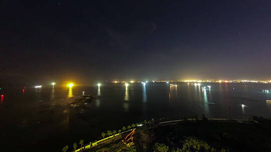 三亚凤凰岛海边灯塔夜景