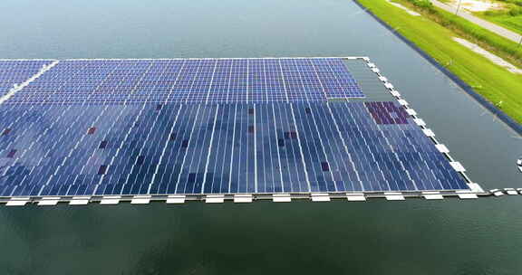 可持续发电厂的浮动太阳能光伏板用于清洁发