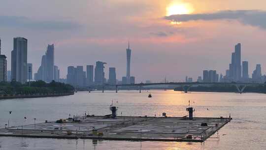 中国广东省广州市海珠区琶洲大桥全景