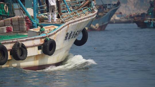 威海开海渔船出海视频素材模板下载
