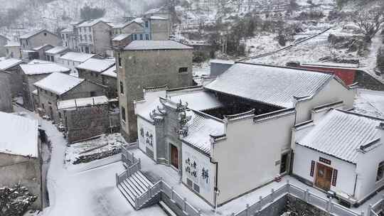 村落雪景俯瞰