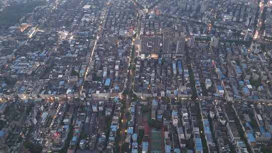 鸟瞰城市小区夜景道路网航拍