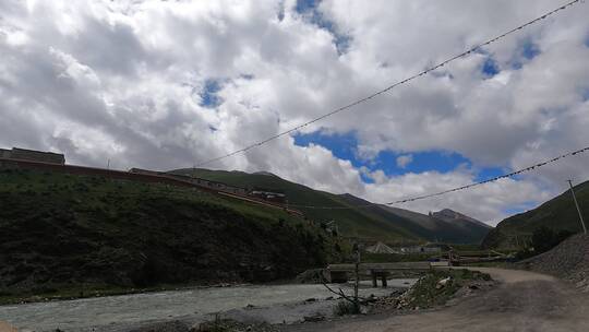 西藏车拍移动第一视角自然风景危险山路公路