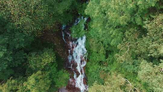 辽宁本溪夏季森林山谷瀑布航拍