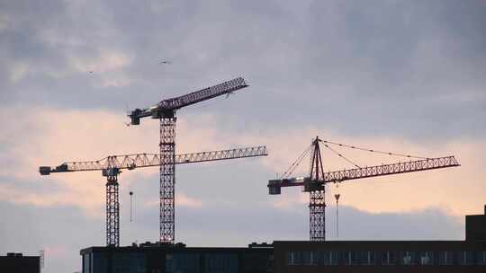 Aarhus， Cranes，Shore