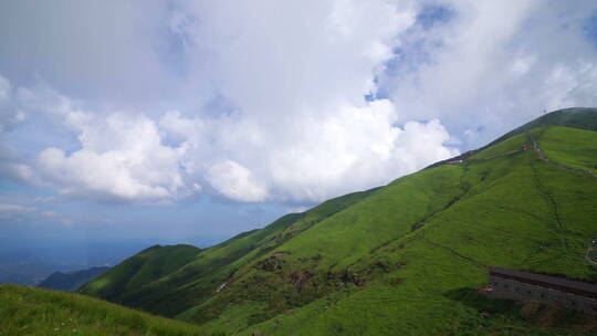 武功山夏天高山草甸云海