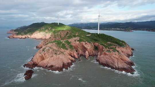 福建霞浦吕峡灯塔海边风车风景航拍