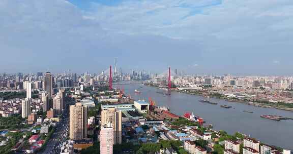 上海航拍杨浦大桥与陆家嘴
