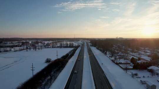 冬季下雪道路