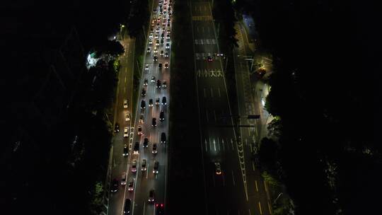 夜晚城市道路交通航拍