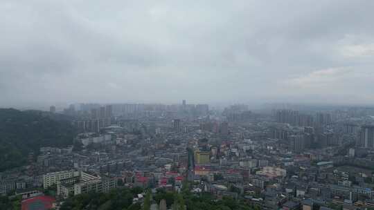 中国西南县城仁寿雨前一角