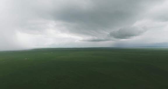 内蒙古草原暴风雨