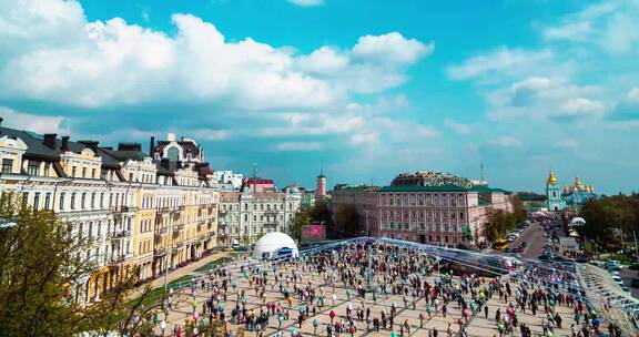 乌克兰基辅的城市广场延时摄影
