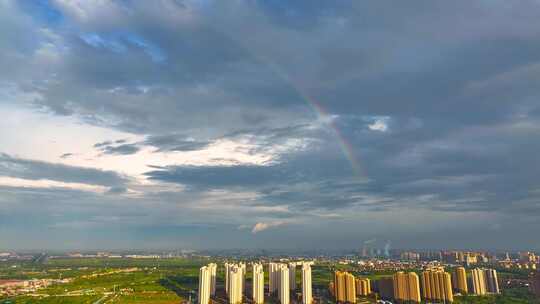 雨过天晴城市彩虹空镜彩虹视频素材4K