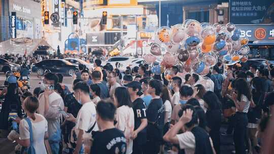 长沙黄兴路步行街夜景人山人海