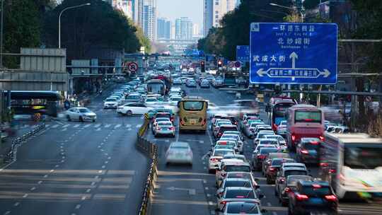 成都春熙路太古里街道城市交通车流白昼延时