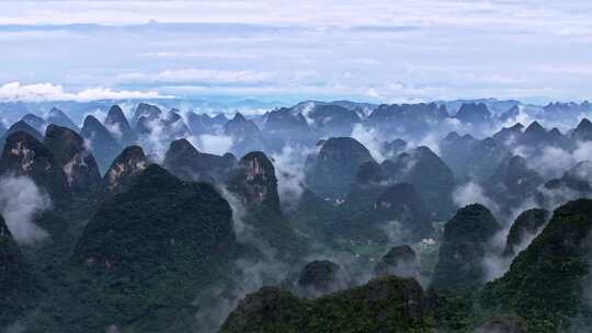 航拍桂林阳朔漓江遇龙河喀斯特山水风光