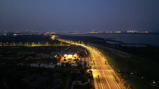 航拍湖北襄阳城市夜景交通