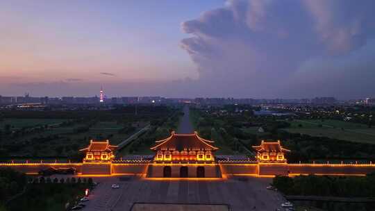 4k航拍洛阳定鼎门夜景空镜