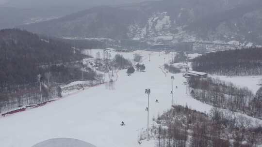 航拍吉林省通化市万峰滑雪场冬季风光