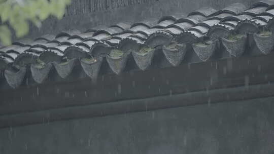 古建筑屋檐下雨 意境水滴 唯美屋檐雨滴