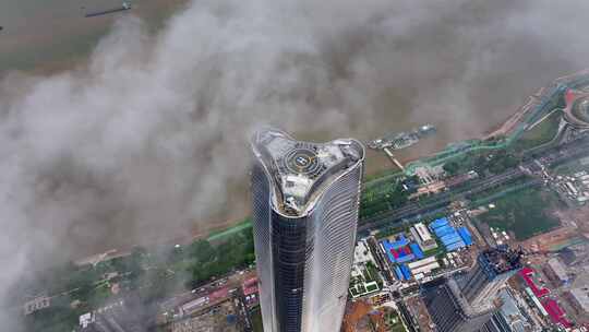 航拍雨后平流雾武汉绿地中心建筑风光