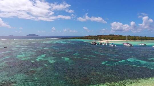 大海海岛风光电影感背景素材