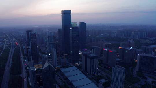 西安高新区绿地中心夜景