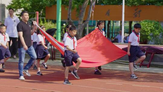 小学初中课堂体育音乐课间操班级课堂奔跑