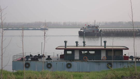 长江上轮船驶过视频素材模板下载