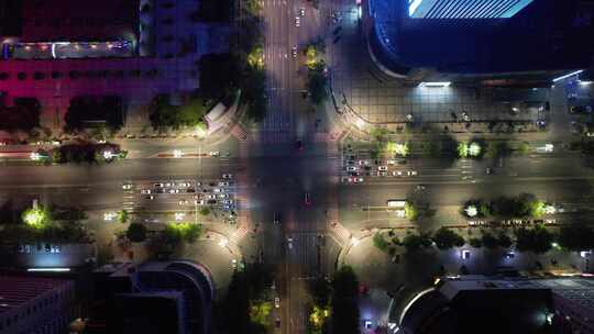 城市大道夜景交通车辆行驶航拍