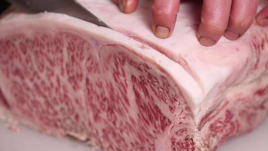 雪花牛排肩胛肉日本和牛切片料理