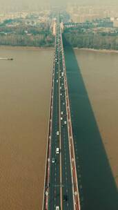 城市航拍南京长江大桥竖屏