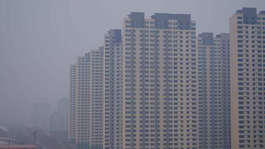 郑州城市小区雾霾雾气环境大气空气污染视频素材模板下载