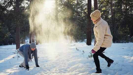 浪漫，男人，女人，打雪仗