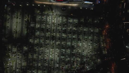 无锡融创乐园停车场4K航拍夜景