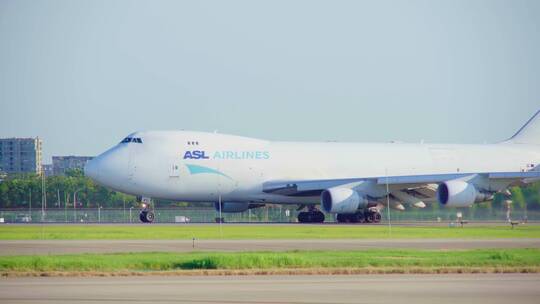 ALS747-400滑行起飞视频素材模板下载