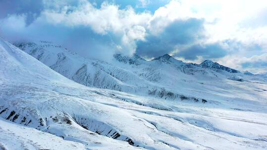 雪山航拍