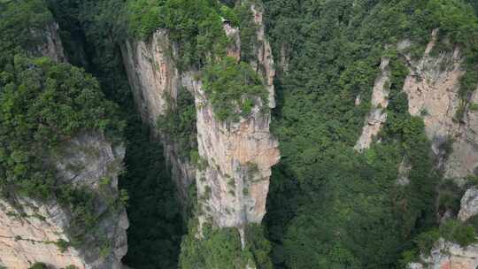 湖南省张家界景区阿凡达取景地奇峰穿云航拍