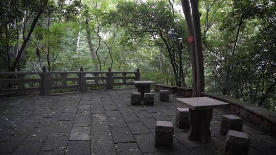 杭州宝石山景区金鼓洞景点