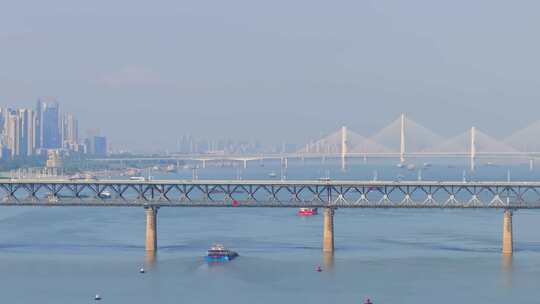 中国武汉两江四岸城市地标风光