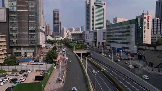 武汉珞喻路光谷广场方向延时航拍