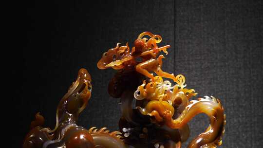 中国传统非遗玉石雕刻，哪吒闹海像，龙文化