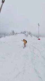 西岭雪山滑雪高清在线视频素材下载