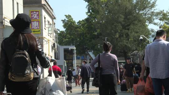 深圳中英街的建筑与购物