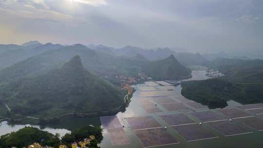 大化岩滩水上光伏发电系统