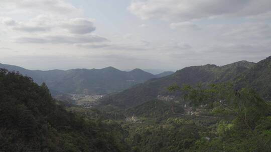 山顶风光俯瞰大地