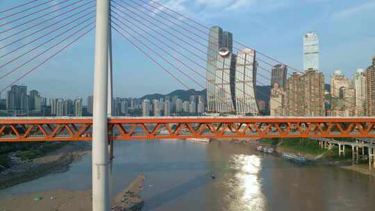 重庆千厮门大桥地铁穿桥 来福士大厦航拍